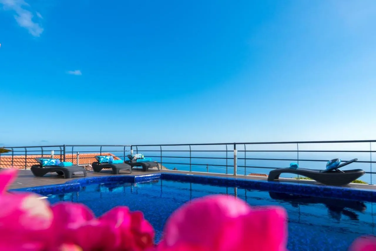 Casa Lira Villa Arco da Calheta  Holiday home